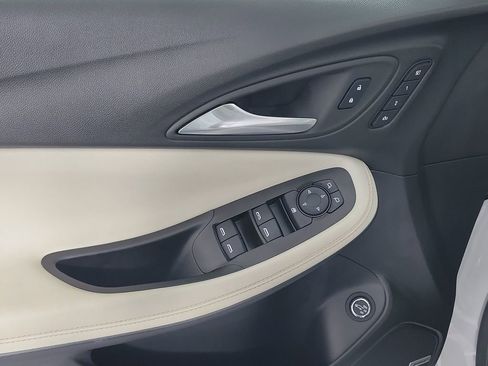 Used 2024 Buick Encore GX Avenir w/ Avenir Convenience Package FWD image 21