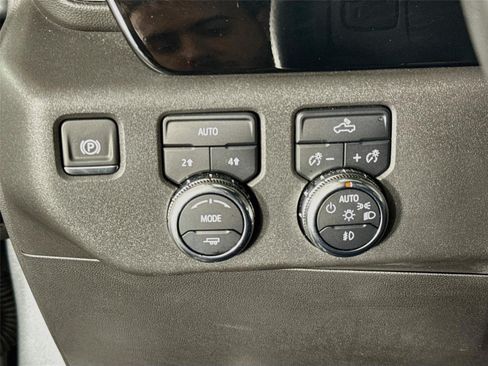 Certified 2024 GMC Sierra 1500 Elevation AWD/4WD image 10