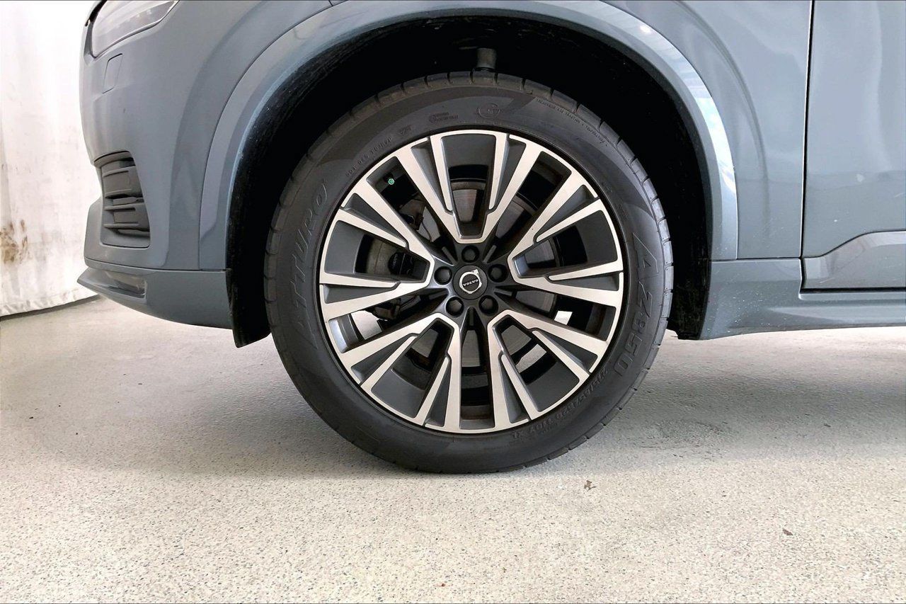 Used 2020 Volvo XC90 T6 Momentum w/ Protection Package Premier AWD/4WD image 6