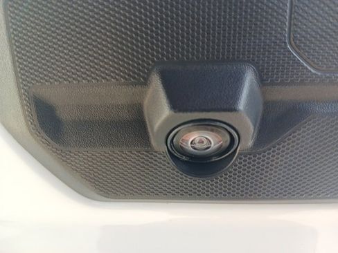 Used 2024 GMC Sierra 2500 AT4 w/ AT4 Premium Plus Package image 4