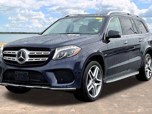 Used 2019 Mercedes-Benz GLS 550 4MATIC image 2