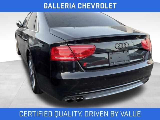 Used 2013 Audi S8 AWD/4WD image 3