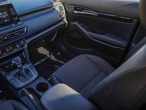 Certified 2021 Kia Seltos S image 25