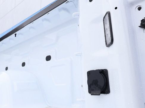 New 2026 GMC Sierra 1500 Elevation w/ LPO, Elevation Black Package image 33