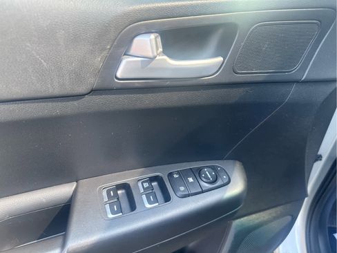 Used 2022 Kia Sportage LX FWD image 20