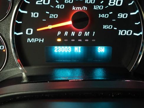 Used 2024 Chevrolet Express 3500 LT w/ LT Preferred Equipment Group image 12