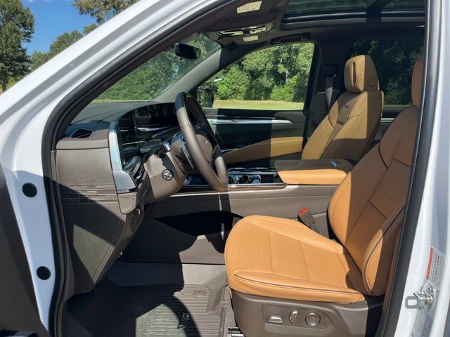 Used 2026 Cadillac Escalade ESV Luxury w/ Touring Package RWD image 16