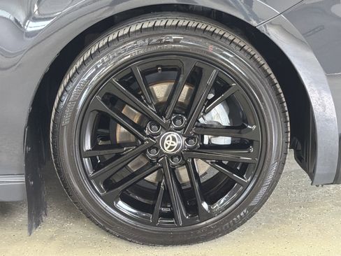 Used 2026 Toyota Camry SE FWD image 40