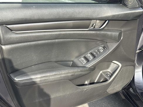 Used 2020 Honda Accord Sport image 19
