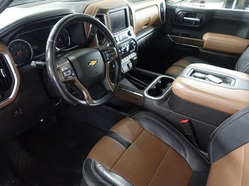 Used 2022 Chevrolet Silverado 1500 High Country w/ LPO, Dark Essentials Package AWD/4WD image 10