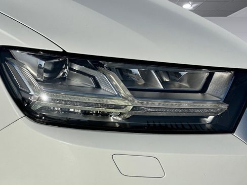 Used 2018 Audi Q7 3.0T Premium Plus image 10