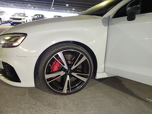 Used 2019 Audi RS 3 w/ Technology Package image 7