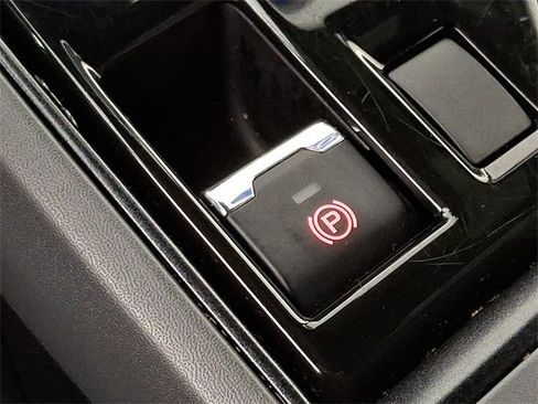 Certified 2024 Subaru Crosstrek 2.5i Sport w/ Crosstrek Mirror Package image 22