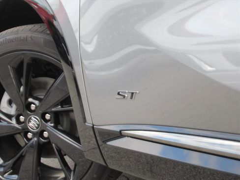 New 2026 Buick Envision Sport Touring image 8