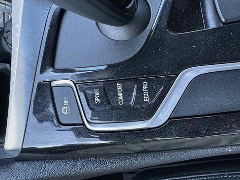 Used 2019 BMW 530i image 17