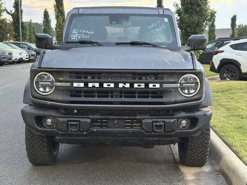 Used 2023 Ford Bronco Black Diamond AWD/4WD image 2