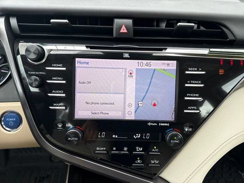 Used 2020 Toyota Camry XLE w/ Driver Assist Package FWD image 22