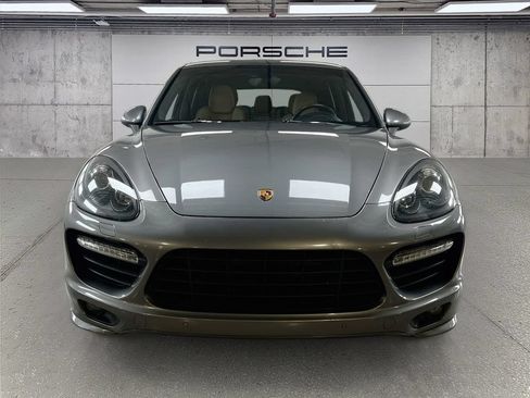 Used 2014 Porsche Cayenne GTS AWD/4WD image 6