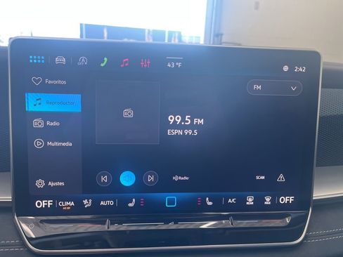 New 2026 Volkswagen Tiguan SE AWD/4WD image 23