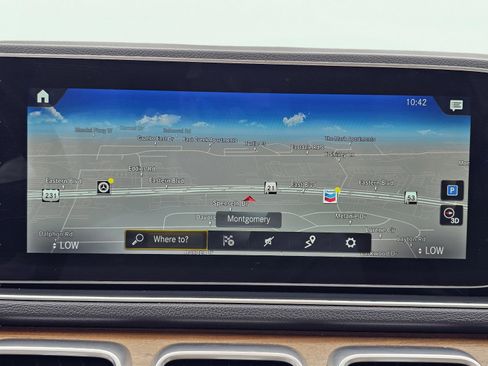 Used 2021 Mercedes-Benz GLE 350 w/ Premium Package image 30