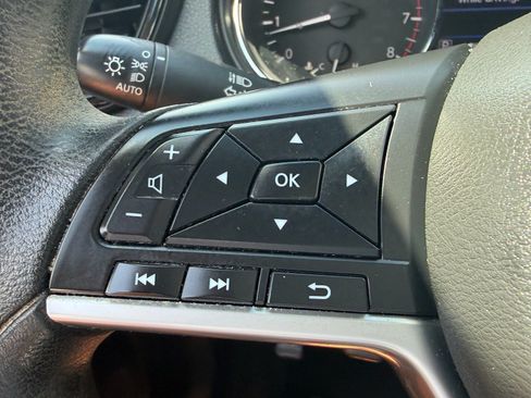 Used 2020 Nissan Rogue S AWD/4WD image 25