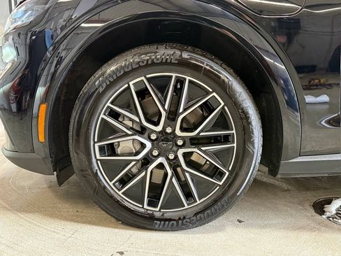 Used 2025 Ford Mustang Mach-E Premium AWD/4WD image 33