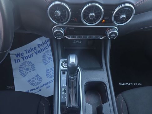 Used 2022 Nissan Sentra SR w/ Lighting Package image 11