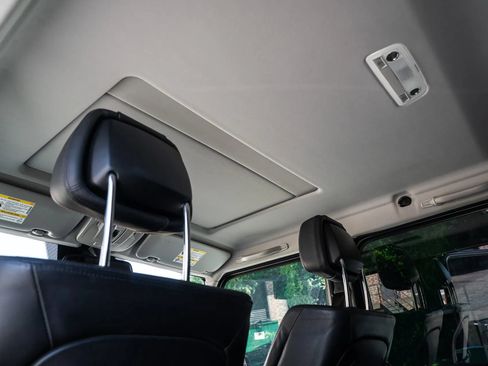 Used 2016 Mercedes-Benz G 550 image 34