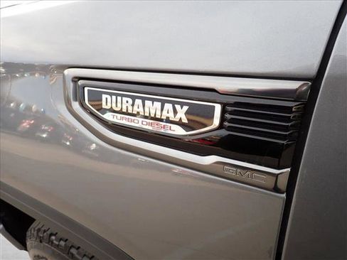 Used 2021 GMC Sierra 1500 AT4 w/ AT4 Preferred Package image 8