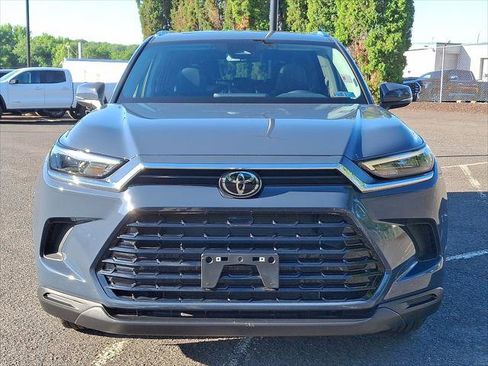 Certified 2025 Toyota Grand Highlander AWD image 31