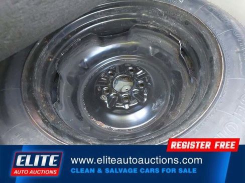 Used 2018 Toyota Corolla SE FWD image 23