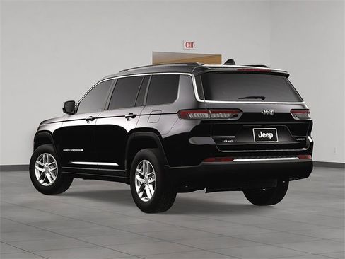New 2023 Jeep Grand Cherokee L Laredo image 4