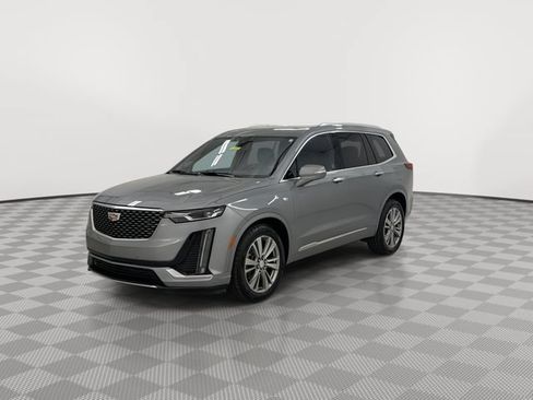 Used 2023 Cadillac XT6 Premium Luxury FWD image 4