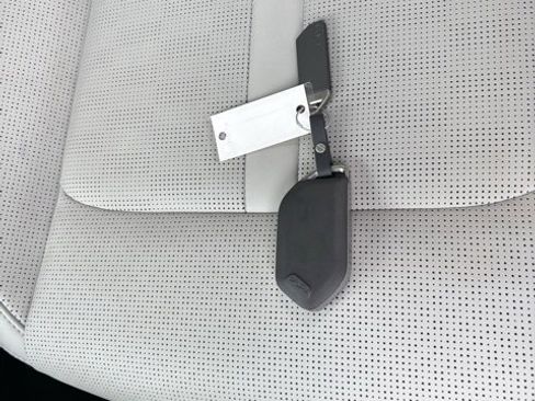 Used 2024 Kia Sorento SX image 25