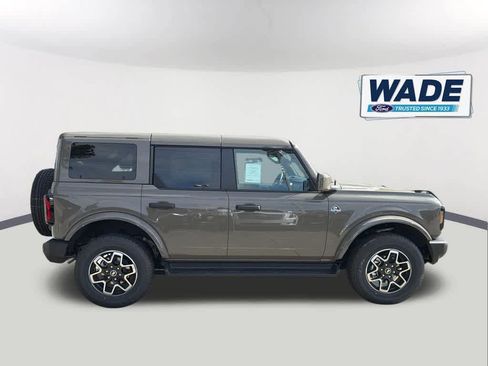 New 2026 Ford Bronco Outer Banks image 4