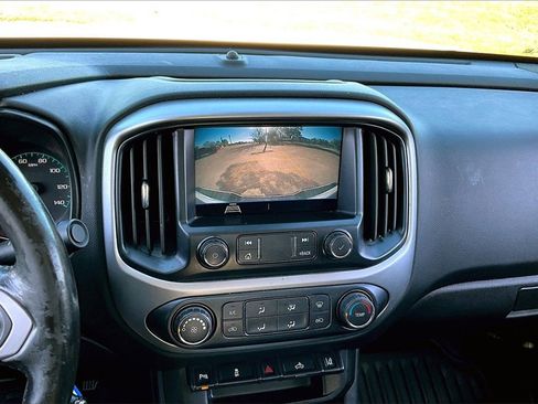 Used 2022 Chevrolet Colorado LT w/ Fleet Safety Package image 23