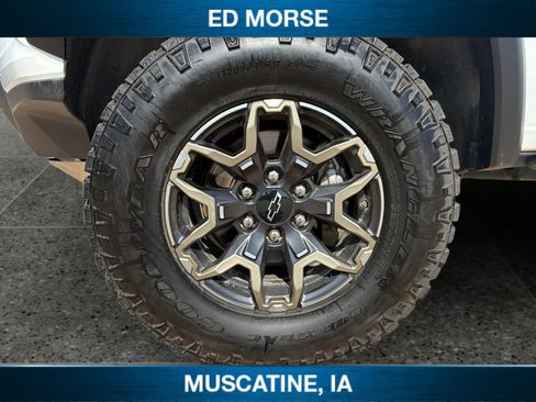 Certified 2024 Chevrolet Colorado ZR2 w/ ZR2 Convenience Package III AWD/4WD image 9