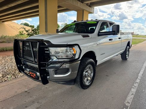 Used 2019 RAM 2500 Tradesman w/ Chrome Appearance Group AWD/4WD image 7