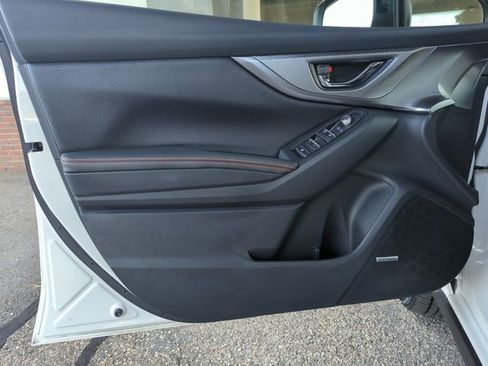 Used 2022 Subaru Crosstrek 2.5i Limited w/ Moonroof Package 2 image 16