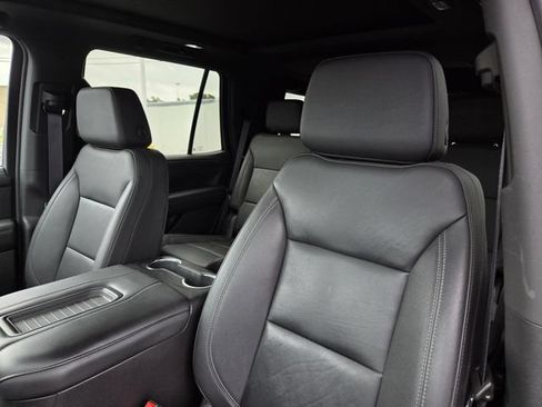 Used 2024 Chevrolet Tahoe Z71 w/ Luxury Package AWD/4WD image 29