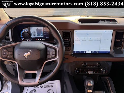 Used 2024 Ford Bronco Outer Banks AWD/4WD image 22