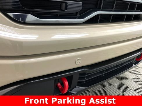 Certified 2022 GMC Sierra 1500 AT4 w/ AT4 Premium Package image 19