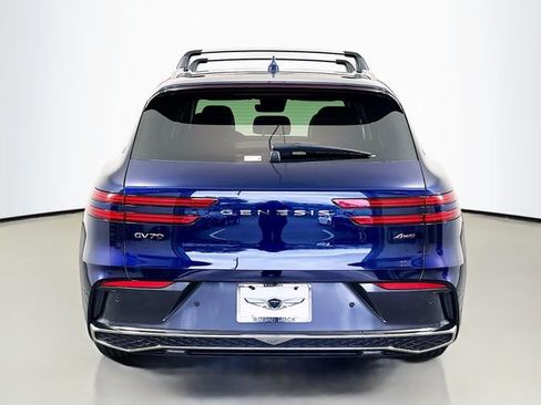 New 2026 Genesis GV70 2.5T Advanced image 6