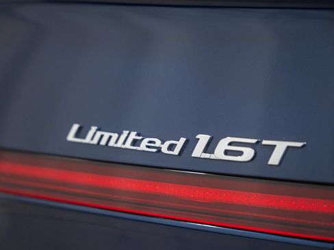 Used 2021 Hyundai Sonata Limited w/ Cargo Package FWD image 8
