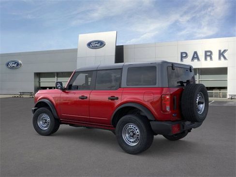 New 2025 Ford Bronco Base image 4