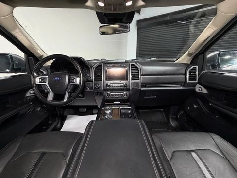 Used 2019 Ford Expedition Max Platinum AWD/4WD image 31