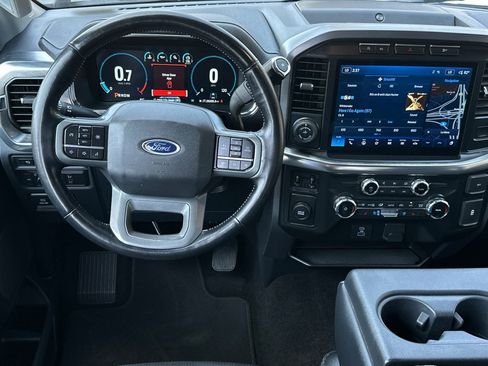 Certified 2022 Ford F150 Lariat w/ Trailer Tow Package RWD image 12