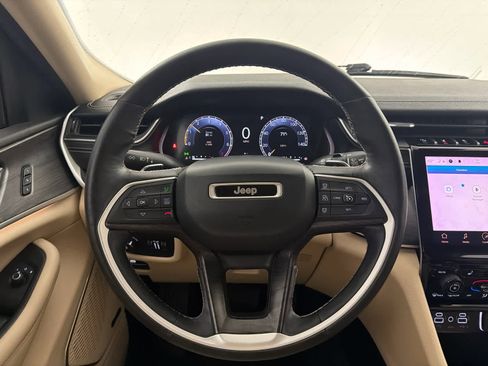 Used 2021 Jeep Grand Cherokee L Limited image 18