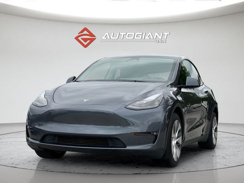 Used 2023 Tesla Model Y Long Range AWD/4WD image 13