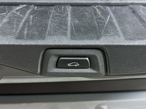 Used 2024 BMW X5 sDrive40i w/ Premium Package image 36